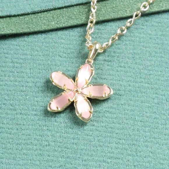 Kendra Scott Kyla Necklace Pink Cat's Eye Glass Gold - Picture 2 of 3